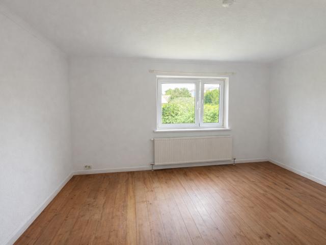 Wohnzimmer virt. entrümpelt
