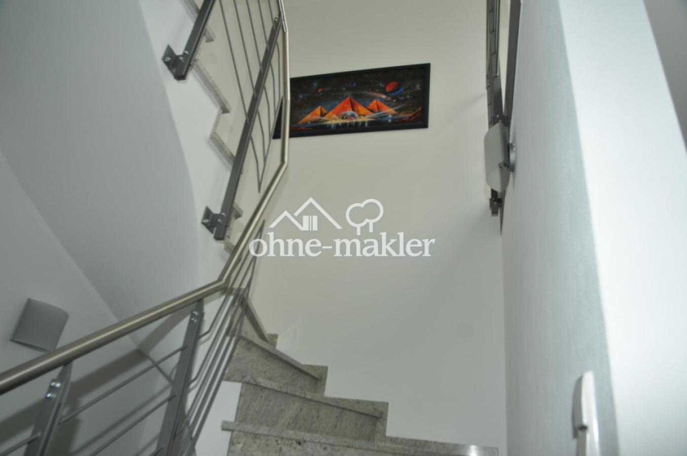 Treppe Richtung OG