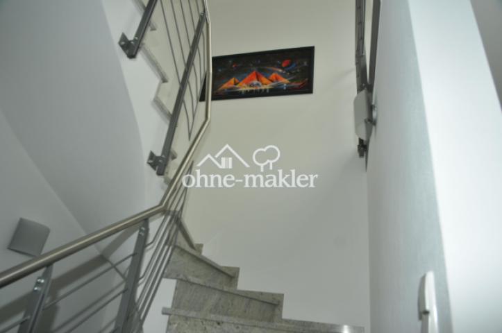 Treppe Richtung OG