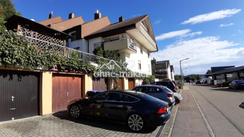 Garage mit Stellplatz 1