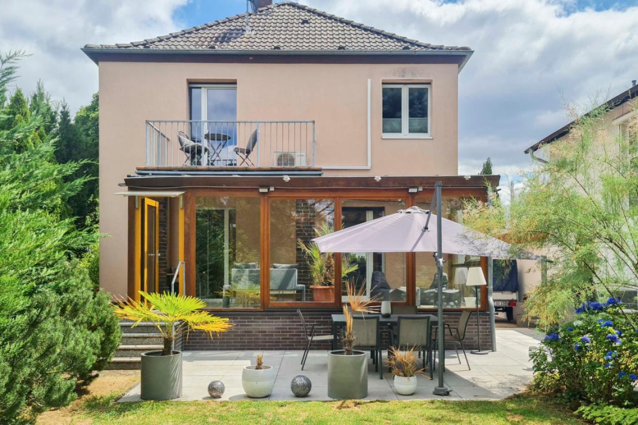 Haus von hinten