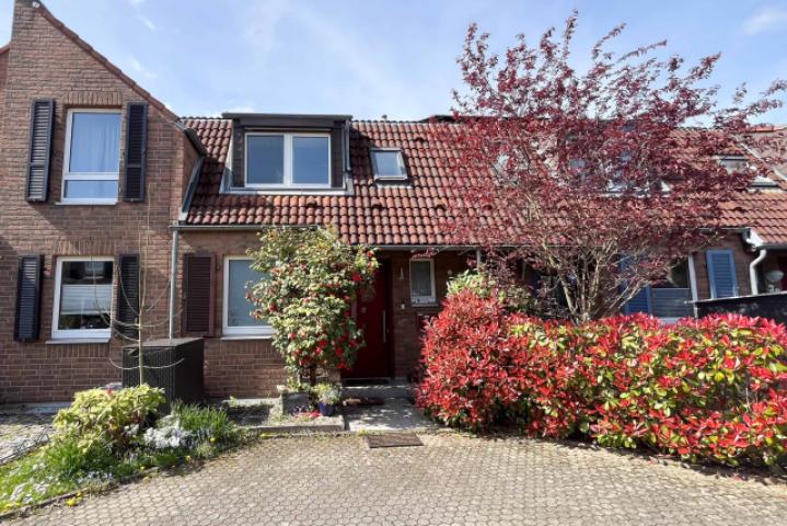 Vorderansicht des Hauses