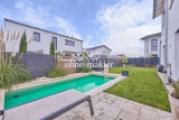 Garten mit Pool