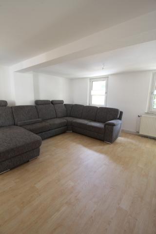 Wohnzimmer mit Wohnlandschaft