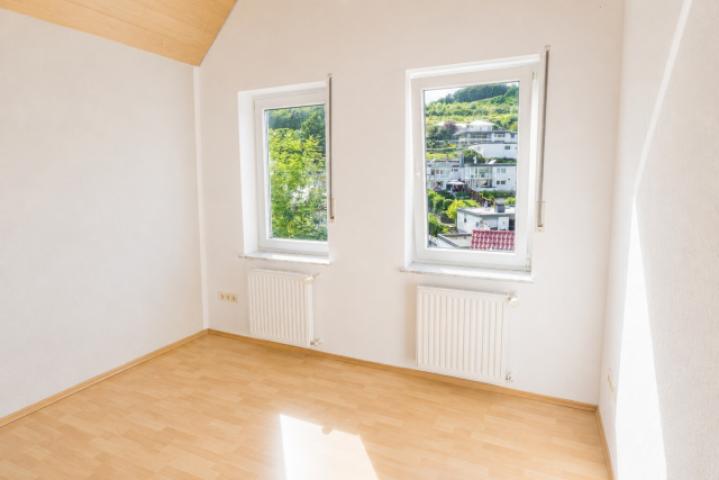 Zweites Schlaf-/Arbeitszimmer im DG (Foto I)