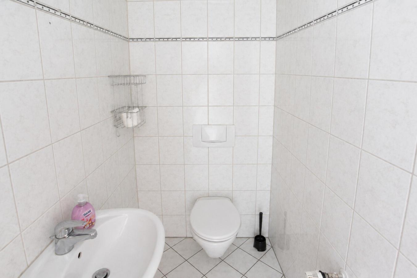 Gäste-WC im Souterrain