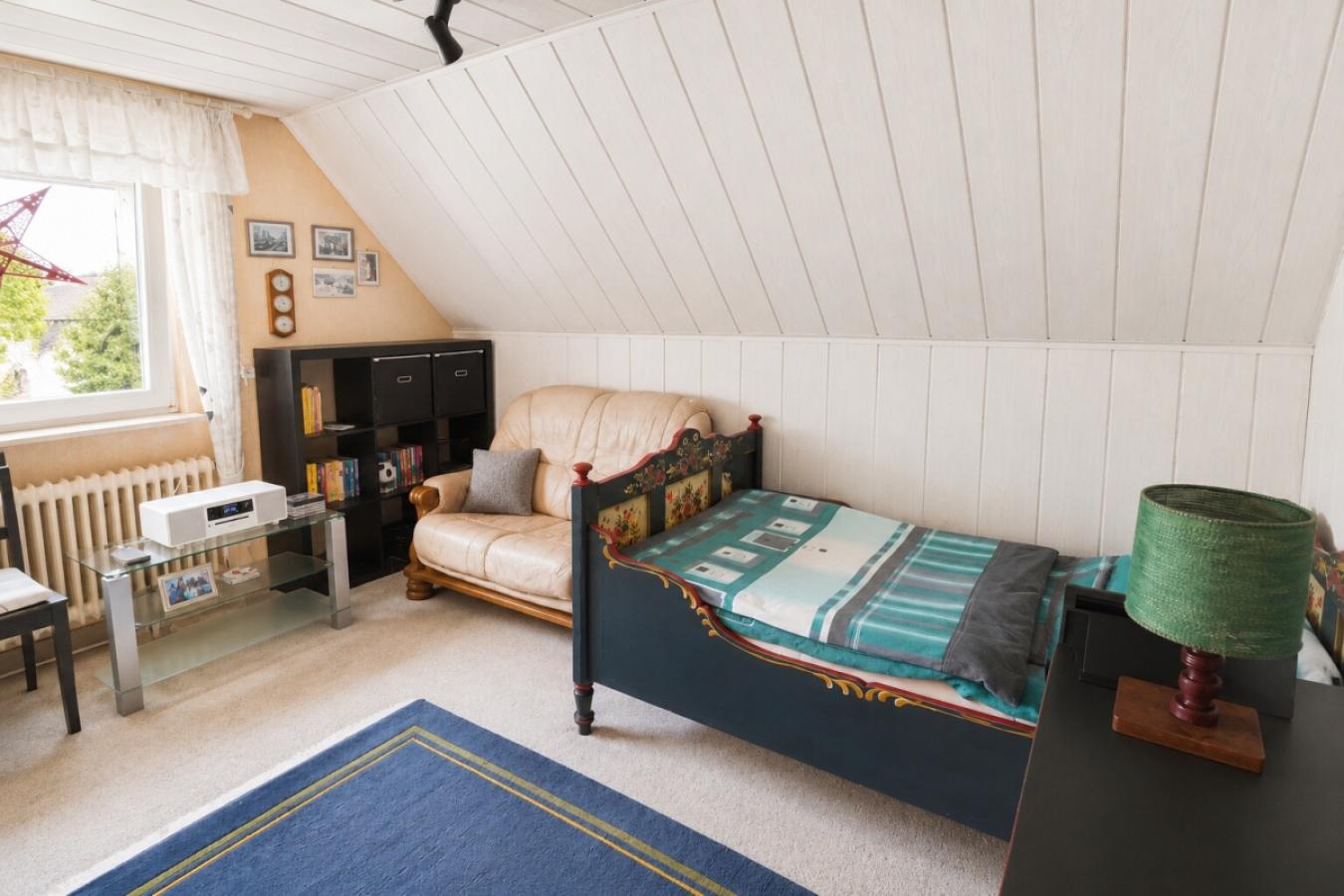 Zweites Schlafzimmer im DG