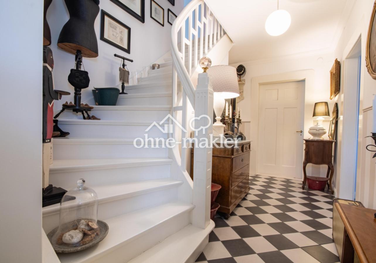 Flur erster Stock mit Treppe