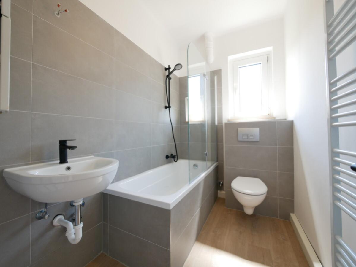 Badezimmer - 1. Obergeschoss links
