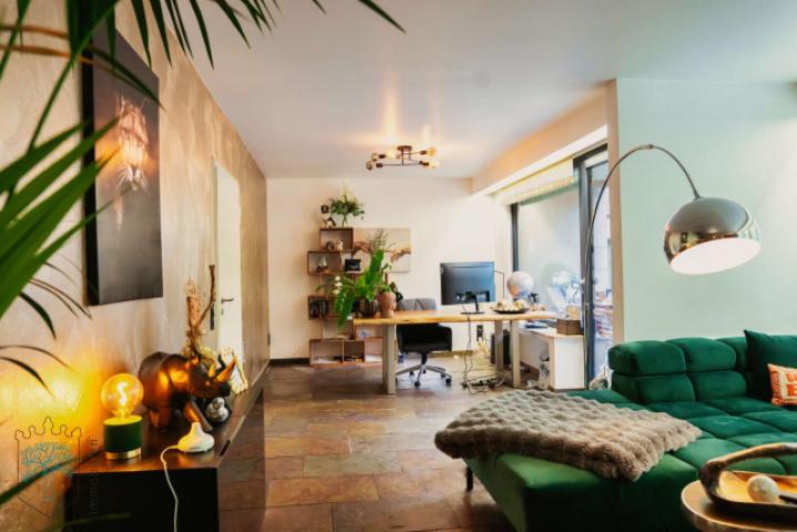 Arbeits- und Wohnzimmer