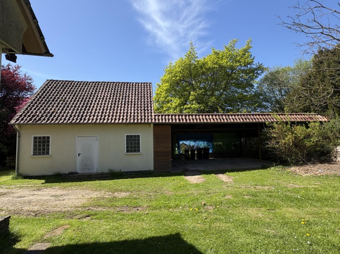 Garage und Carport
