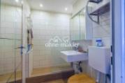 Modernes Badezimmer