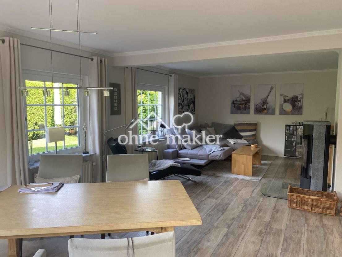 Wohnzimmer mit Kaminofen