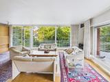  Wohnzimmer mit Panoramablick