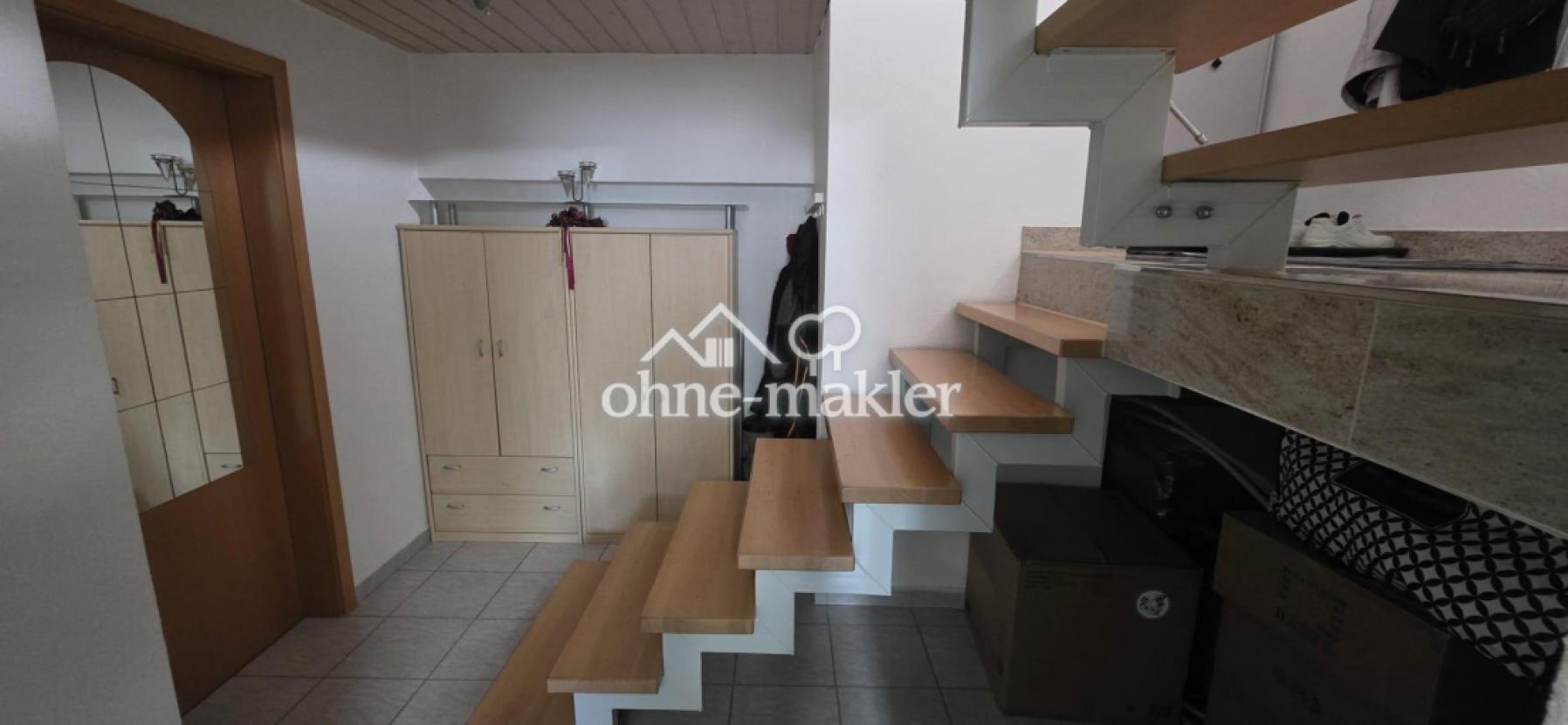untere Stockwerk stauraum