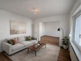 Wohnzimmer EG (KI Staging)