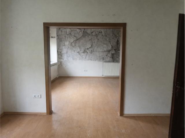 Wohnzimmer EG (KI Staging)