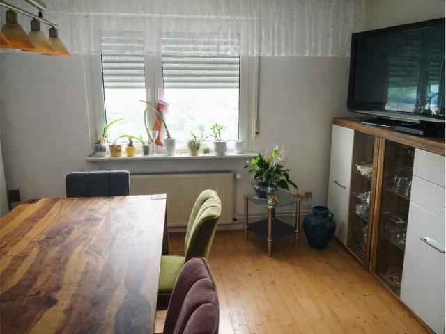 Esszimmer 1OG (KI Staging)