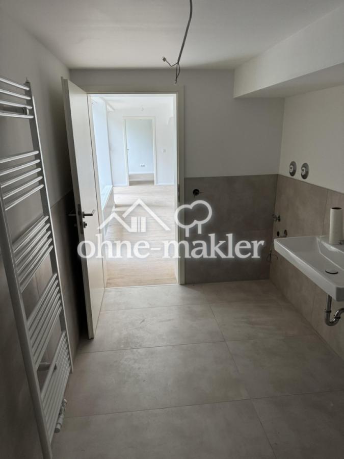 Badezimmer rückwärtig