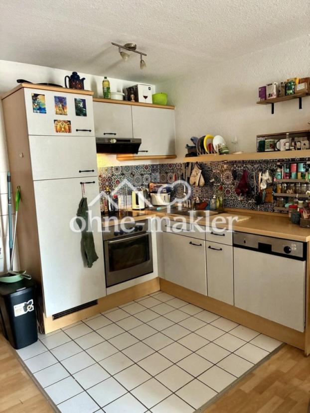 Küche mit Einbauküche