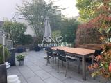 neue Terrasse hinter dem Haus