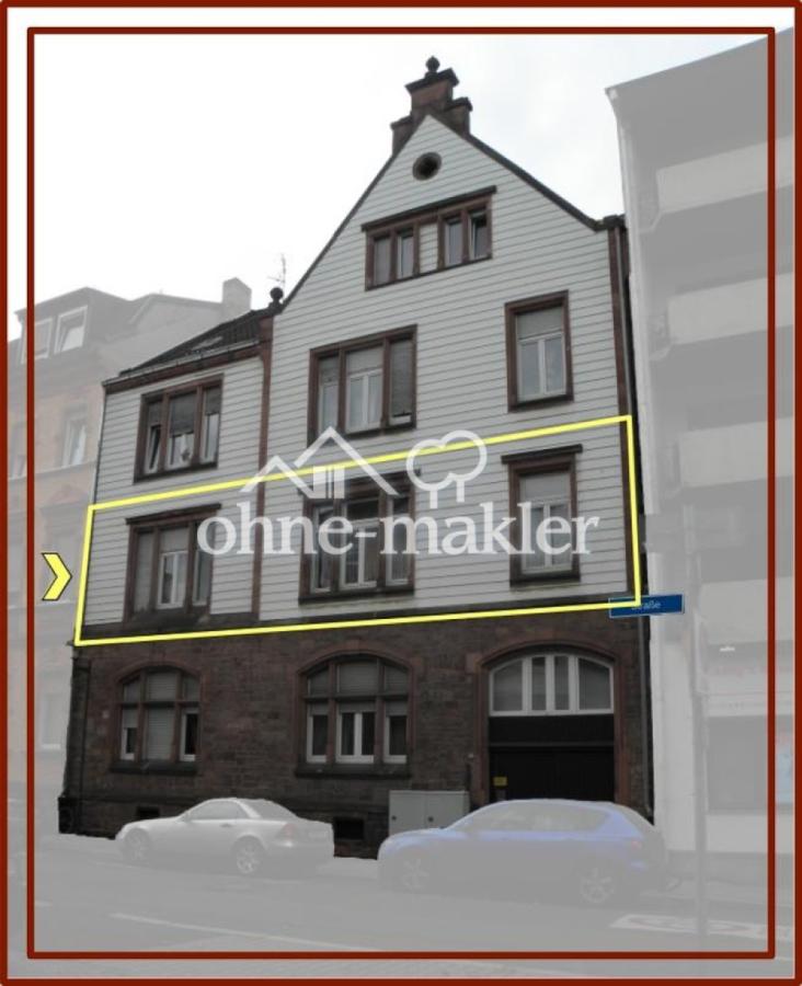 Blick von der Straße: 1. OG