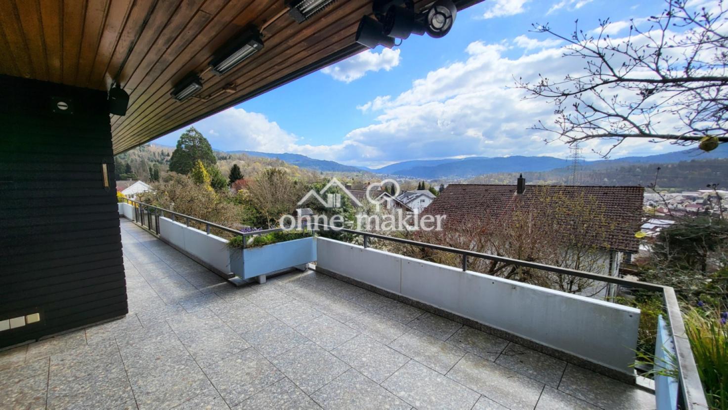Balkon EG
