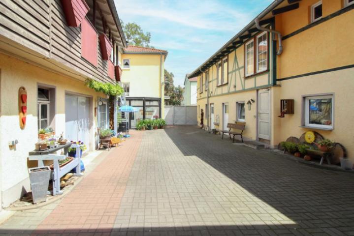 Innenhof (2)