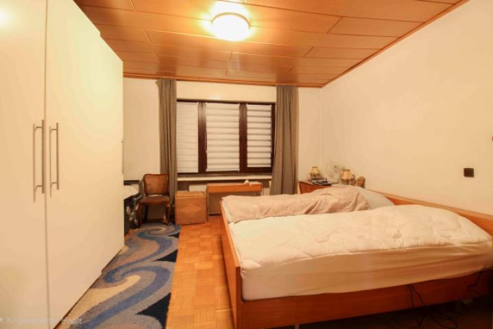 9. Schlafzimmer EG
