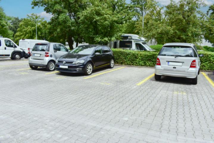 Parkplatz 24
