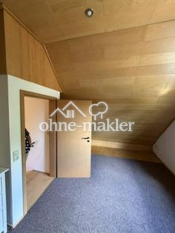 Spitzbodenzimmer