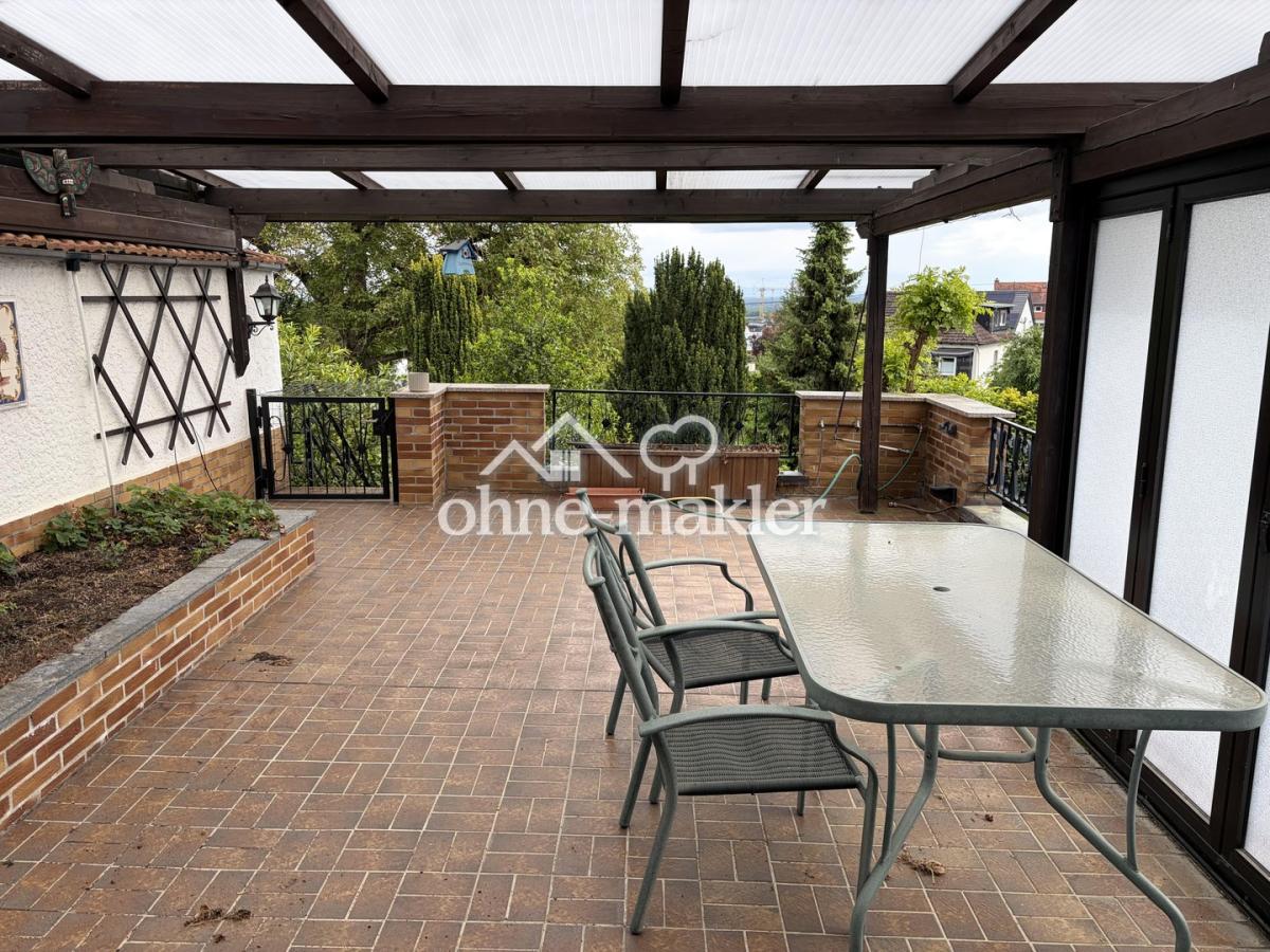 überdachte Terrassse