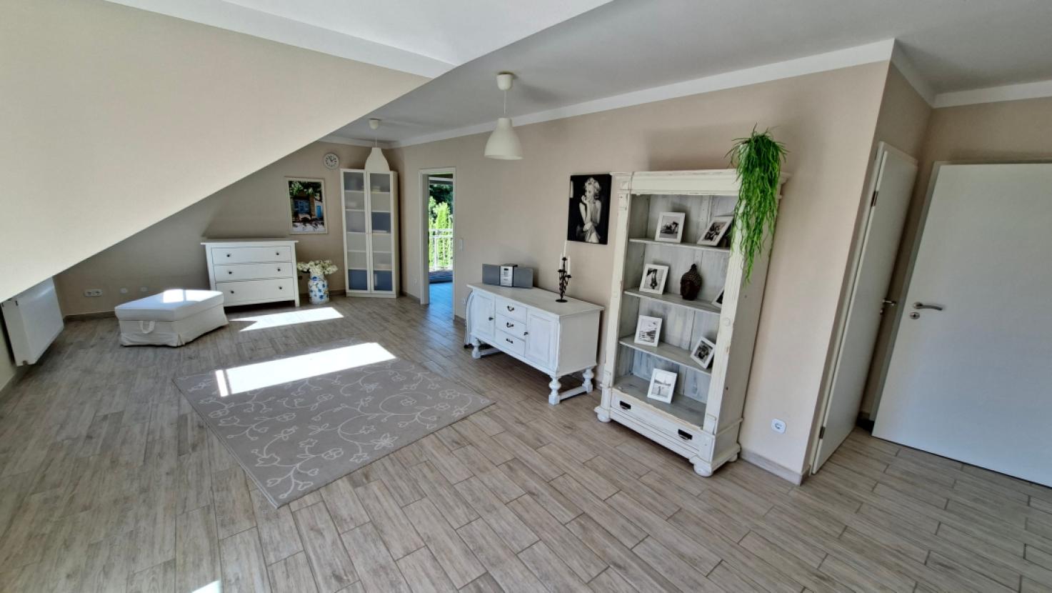 Wohnzimmer DG