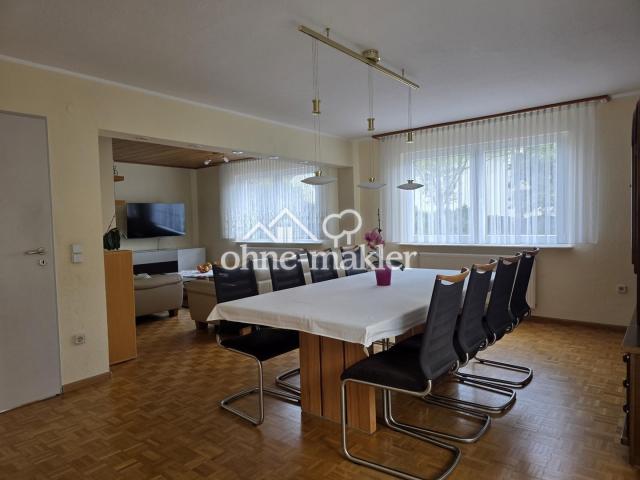 Wohn- und Esszimmer Bild 1