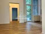 Blick Richtung Balkon / Küche