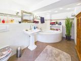 Badezimmer EG