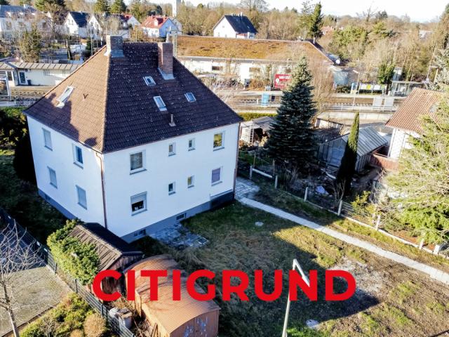 Haus- und Grundstücksansicht