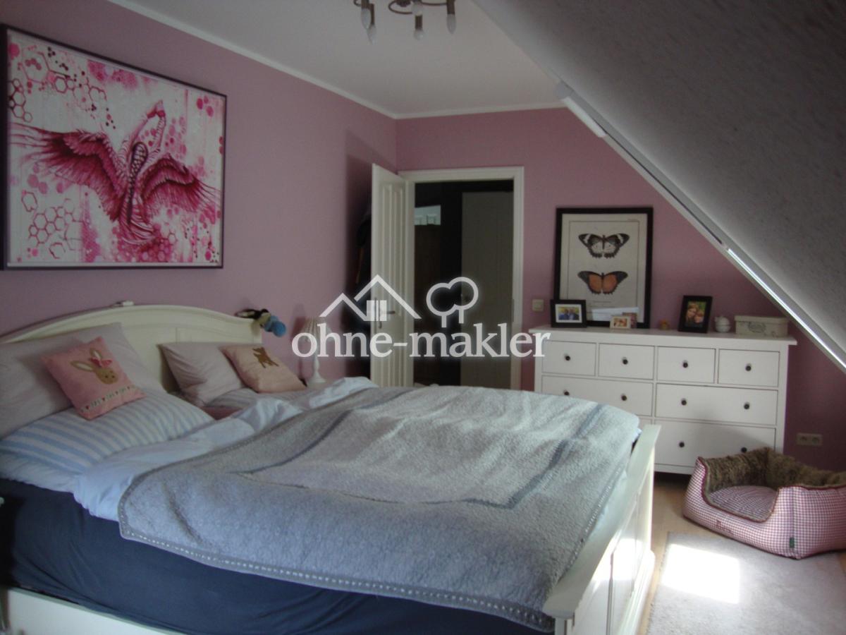 Schlafzimmer 1 von 3