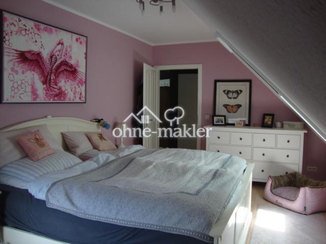 Schlafzimmer 1 von 3