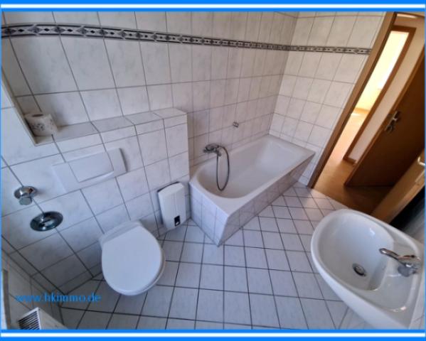 Bad mit Wanne