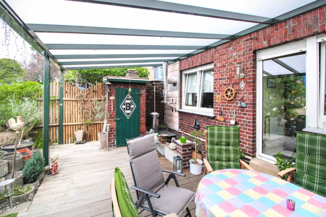 Überdachte Terrasse 2