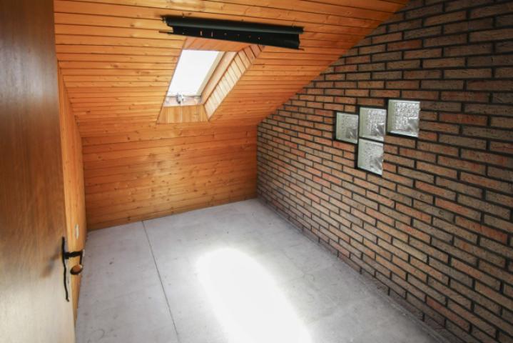 OG kleiner Raum 1