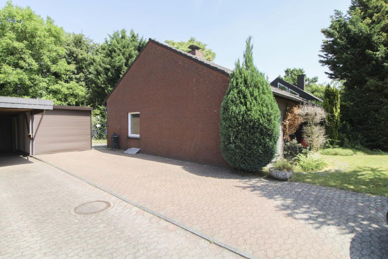 Garage Stellplatz 1