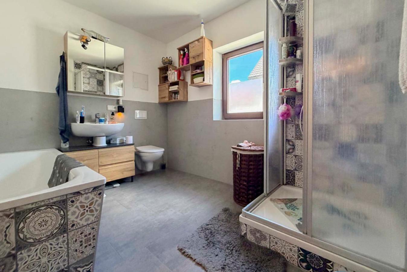 Badezimmer 4-Zimmer Wohnung