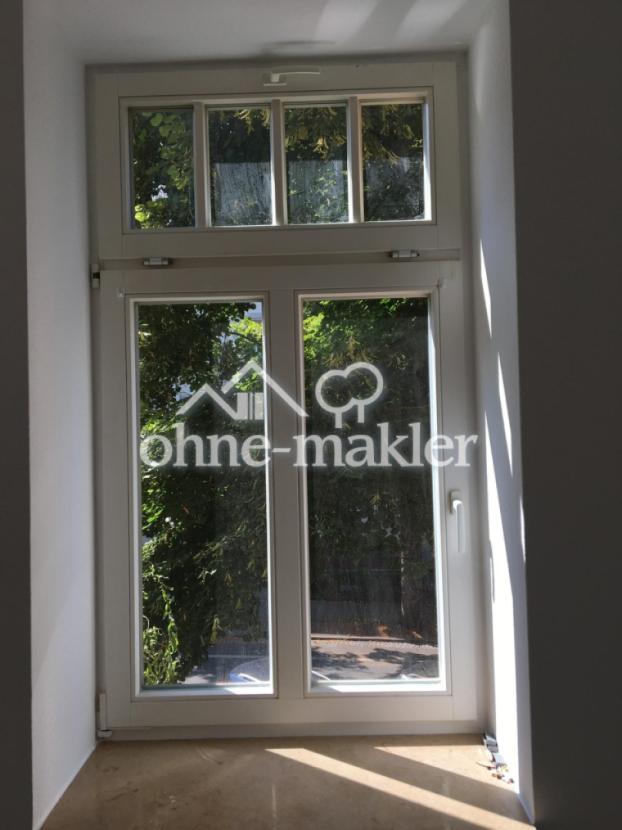 Sommerausblick im Wohnzimmer