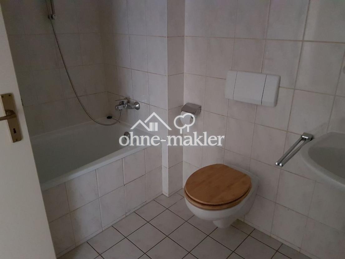Bad mit Wanne