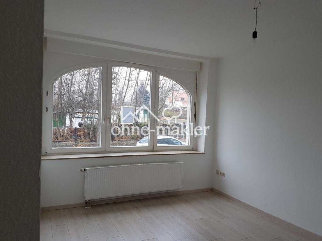 Wohnzimmer mit Laminat