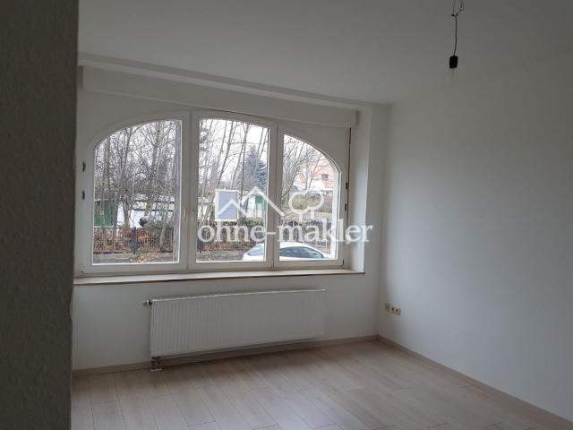 Wohnzimmer mit Laminat