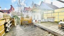 Nebengelass Terrassenbereich / Zugang zu Parkplatz
