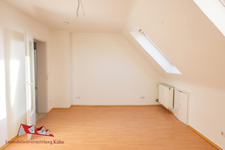 Wohnzimmer DG li.